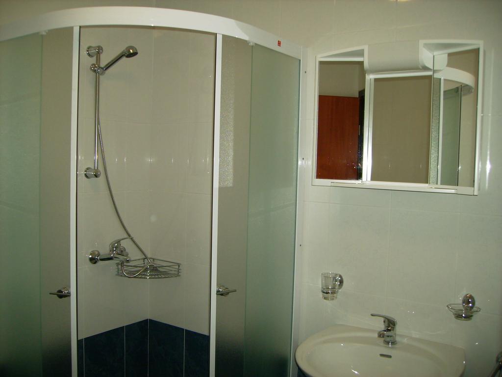 לאבין Apartments Kalac מראה חיצוני תמונה